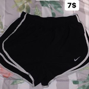 black nike shorts barely worn size small